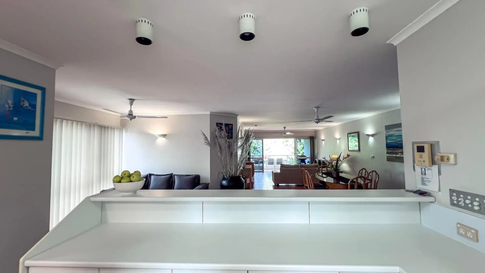 Ulysses 1 - 1 Bedroom Spacious Ocean Views Mission Beach