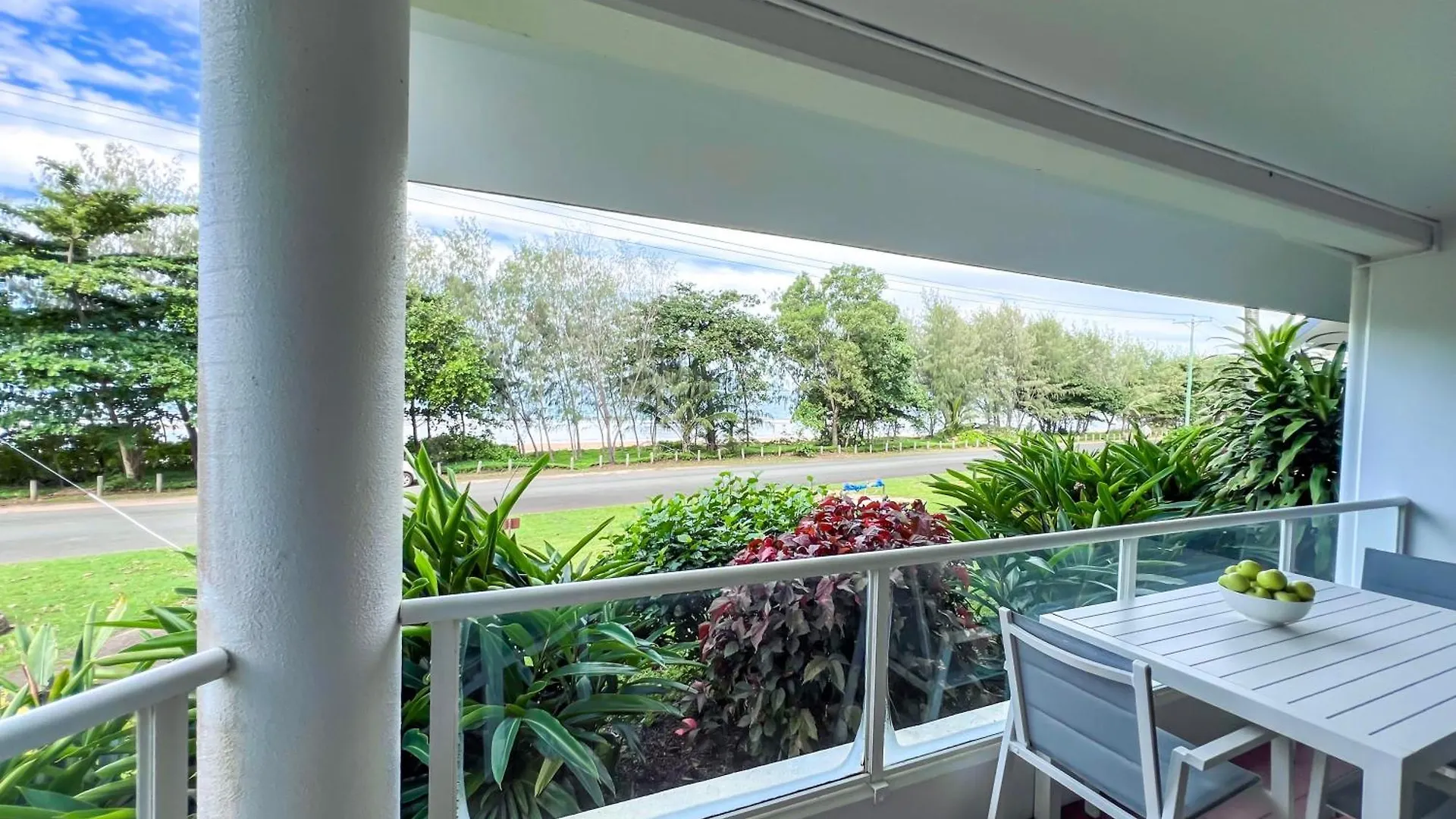 Ulysses 1 - 1 Bedroom Spacious Ocean Views Mission Beach 0*,  Australien